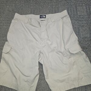 The North Face Men's Cargo Shorts - Light Beige
